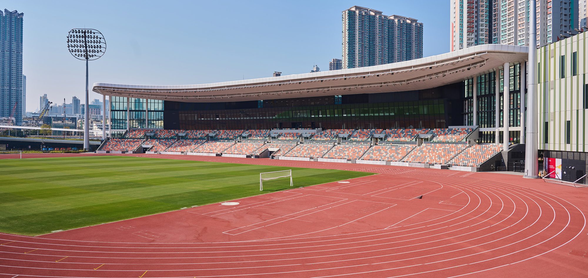 艾维谈复出：感恩回来打球，休息太久花了点时间才适应过来